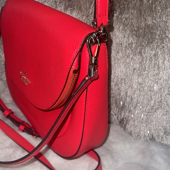 NWT! $379 retail Kate Spade crossbody or shoulder bag ♠️❤️ - Picture 4 of 10